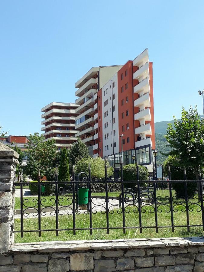 Spacious Apartment Next To The Bus Station And Walking Distance To The Old Town And Shopping Malls Prizren Luaran gambar