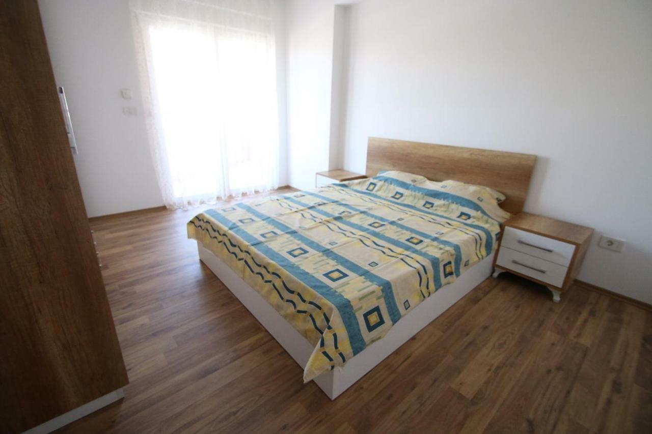 Spacious Apartment Next To The Bus Station And Walking Distance To The Old Town And Shopping Malls Prizren Luaran gambar