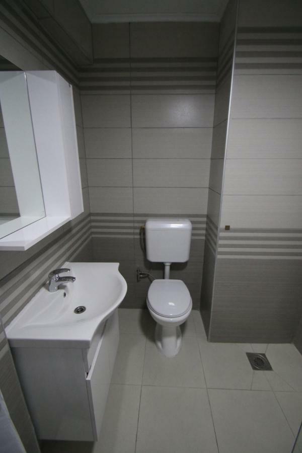 Spacious Apartment Next To The Bus Station And Walking Distance To The Old Town And Shopping Malls Prizren Luaran gambar