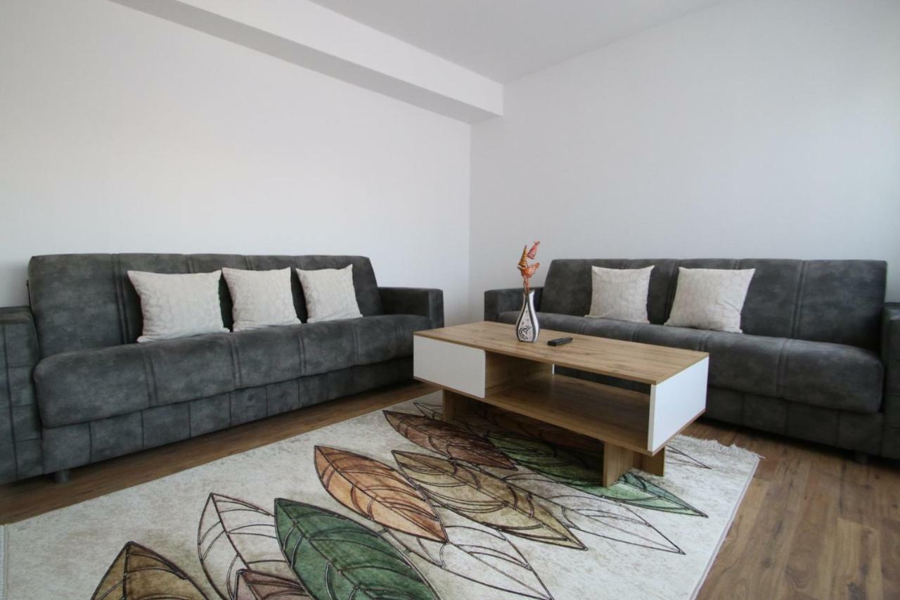 Spacious Apartment Next To The Bus Station And Walking Distance To The Old Town And Shopping Malls Prizren Luaran gambar